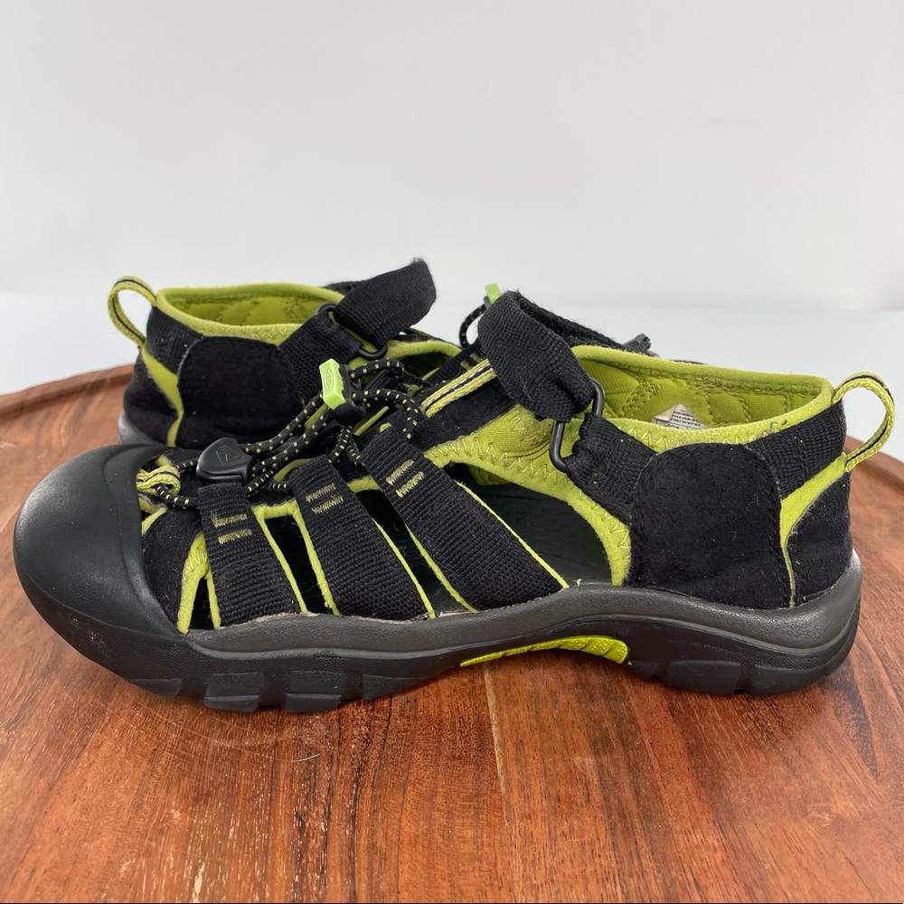 KEEN Newport H2 Sandals, Kids/Youth Size 5 - Picture 2 of 10
